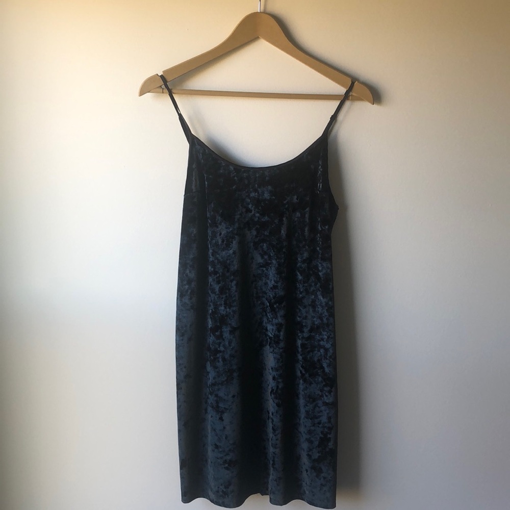Black Velvet Slip Dress, Victorias Secret, Size Medium